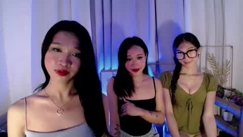 lovely_lianne online show from May 11, 2026, 4:48 pm
