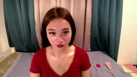 lovely_lianne online show from June 19, 2026, 3:16 pm