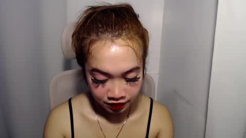 lovely_lianne online show from July 24, 2026, 7:39 am