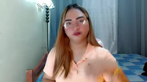lovely_rica online show from July 29, 2026, 1:48 am