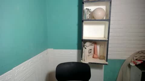 Thea  online show from February 1, 2026, 12:04 pm