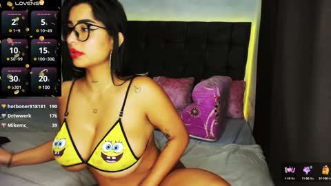 lovely violet13 online show from January 27, 2025, 8:39 pm