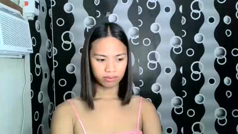 lovely_yvoneslutty online show from September 12, 2025, 1:17 am