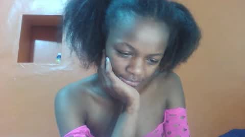 Snapshot of lovely_yvonne chatting on October 30, 2025, 7:36 pm Lovely yvonne online show from October 30, 2025, 7:36 pm