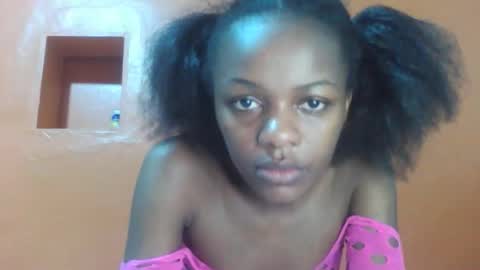 Snapshot of lovely_yvonne chatting on October 31, 2025, 8:32 pm Lovely yvonne online show from October 31, 2025, 8:32 pm