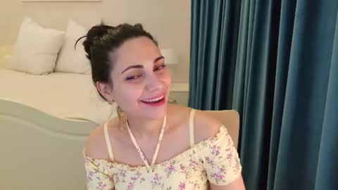 Beatrice online show from July 28, 2026, 7:04 pm