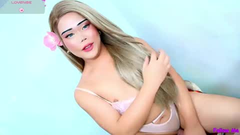 Snapshot of lovelydollsandra chatting on November 2, 2025, 7:16 pm lovelydollsandra online show from November 2, 2025, 7:16 pm