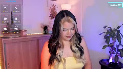 Snapshot of lovelygirl45 chatting on June 17, 2026, 3:42 am Valerie online show from June 17, 2026, 3:42 am