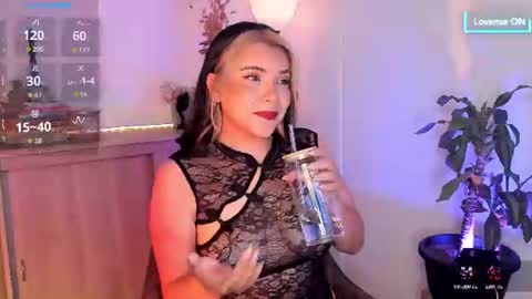 Snapshot of lovelygirl45 chatting on June 20, 2026, 2:36 am Valerie online show from June 20, 2026, 2:36 am