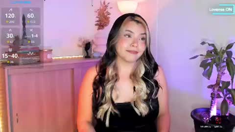 Snapshot of lovelygirl45 chatting on July 10, 2026, 2:27 am Valerie online show from July 10, 2026, 2:27 am
