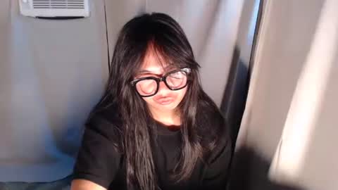 Snapshot of lovelykadita chatting on December 21, 2025, 12:51 am Kadita3 online show from December 21, 2025, 12:51 am