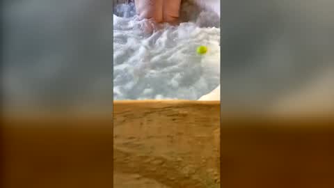 lovelyladyflaccid online show from April 15, 2026, 10:10 pm