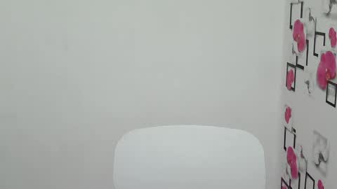 Snapshot of lovelyladylynxxx chatting on July 13, 2026, 4:43 pm LocwlyLSYlYNXXX online show from July 13, 2026, 4:43 pm