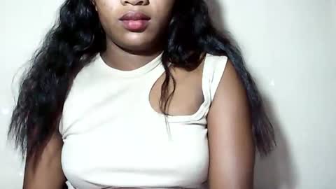 lovelylarra online show from July 18, 2026, 8:07 am