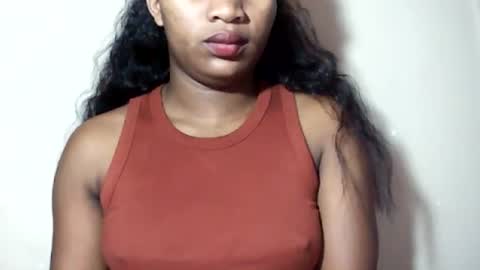 lovelylarra online show from July 24, 2026, 10:02 am