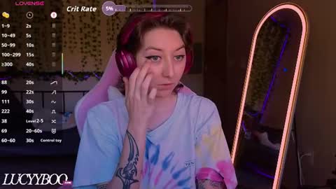 lovelylittlelucyy online show from June 11, 2026, 9:13 pm