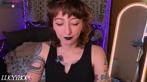lovelylittlelucyy online show from July 16, 2026, 9:21 pm