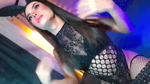 lovelymiss_shyna11 online show from May 1, 2026, 10:20 am