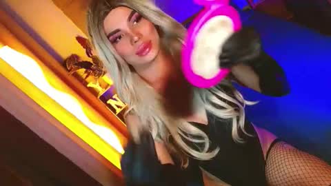 lovelymiss_shyna11 online show from May 8, 2026, 8:41 am