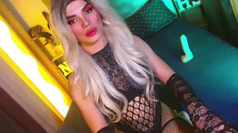lovelymiss_shyna11 online show from May 29, 2026, 3:10 pm