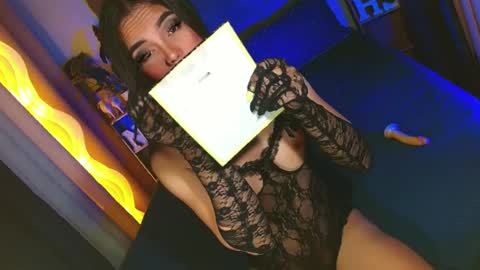 lovelymiss_shyna11 online show from July 8, 2026, 5:56 am