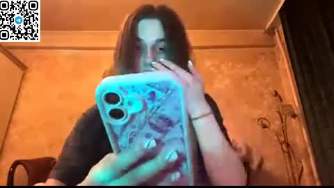 Snapshot of lovelysilk_63 chatting on April 24, 2026, 6:32 pm ELA online show from April 24, 2026, 6:32 pm