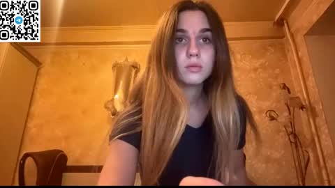 Snapshot of lovelysilk_63 chatting on May 30, 2026, 6:49 pm ELA online show from May 30, 2026, 6:49 pm
