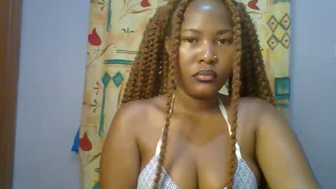 Snapshot of lovelyy_dreams chatting on April 17, 2026, 2:25 am Hanna online show from April 17, 2026, 2:25 am