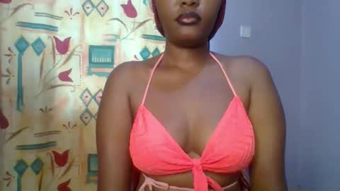 Snapshot of lovelyy_dreams chatting on April 26, 2026, 5:49 am Hanna online show from April 26, 2026, 5:49 am