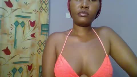 Snapshot of lovelyy_dreams chatting on April 26, 2026, 7:22 pm Hanna online show from April 26, 2026, 7:22 pm