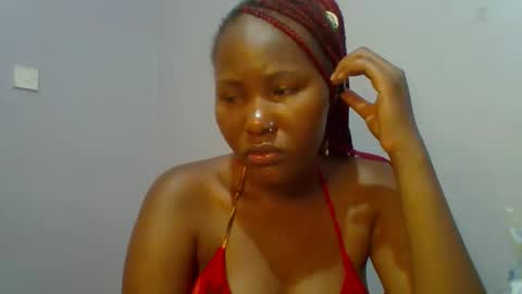 Snapshot of lovelyy_dreams chatting on May 18, 2026, 5:08 pm Hanna online show from May 18, 2026, 5:08 pm