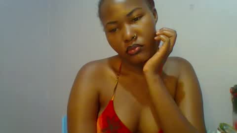 Snapshot of lovelyy_dreams chatting on May 21, 2026, 1:34 am Hanna online show from May 21, 2026, 1:34 am