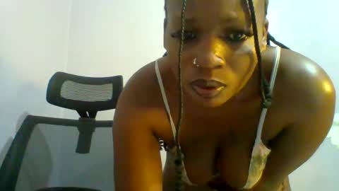 Snapshot of lovelyy_dreams chatting on June 1, 2026, 6:09 pm Hanna online show from June 1, 2026, 6:09 pm