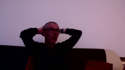 lovepvcearly50s online show from April 28, 2026, 6:57 pm