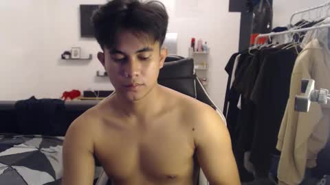 loverboyph04 online show from September 30, 2025, 2:11 pm