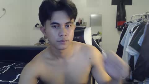 loverboyph04 online show from November 13, 2025, 3:49 am