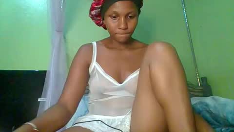 lovergal257 online show from February 12, 2026, 4:46 pm