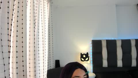 loverisu online show from September 15, 2025, 7:25 pm