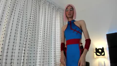 loverisu online show from November 14, 2025, 9:24 pm