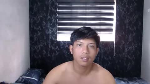 Snapshot of loverph15 chatting on April 23, 2026, 7:09 am loverph15 online show from April 23, 2026, 7:09 am