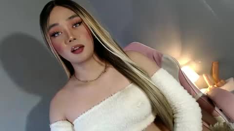 Snapshot of lovers_moon22 chatting on January 10, 2025, 9:53 pm lovers moon22 online show from January 10, 2025, 9:53 pm