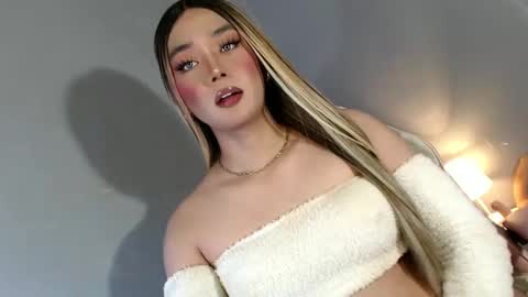 Snapshot of lovers_moon22 chatting on January 28, 2025, 10:12 pm lovers moon22 online show from January 28, 2025, 10:12 pm