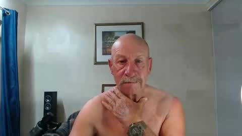 Lovesblackazz online show from December 19, 2024, 10:13 am