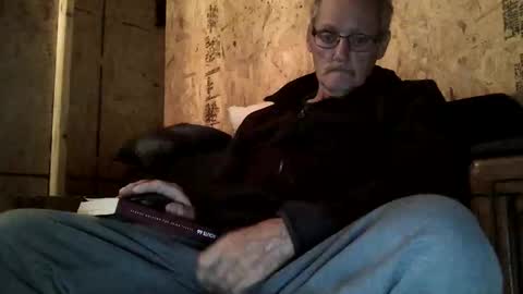 just here to have fun and cum online show from November 1, 2025, 10:17 am