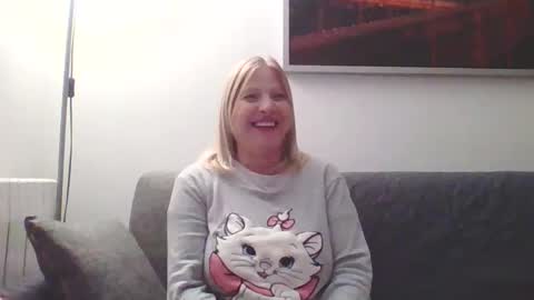 Marlyn online show from January 22, 2025, 9:54 pm