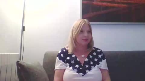 Marlyn online show from January 28, 2025, 9:40 pm