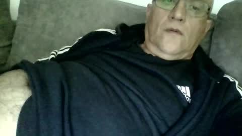 lovetightass online show from April 24, 2026, 7:05 pm