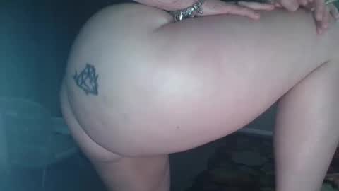 lovetubes101 online show from April 24, 2026, 12:13 am