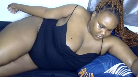 Loveybony online show from July 18, 2026, 8:07 am