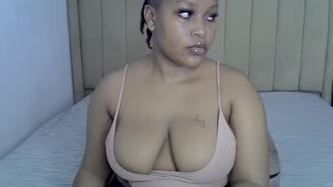 loveydivah online show from July 7, 2026, 6:05 am